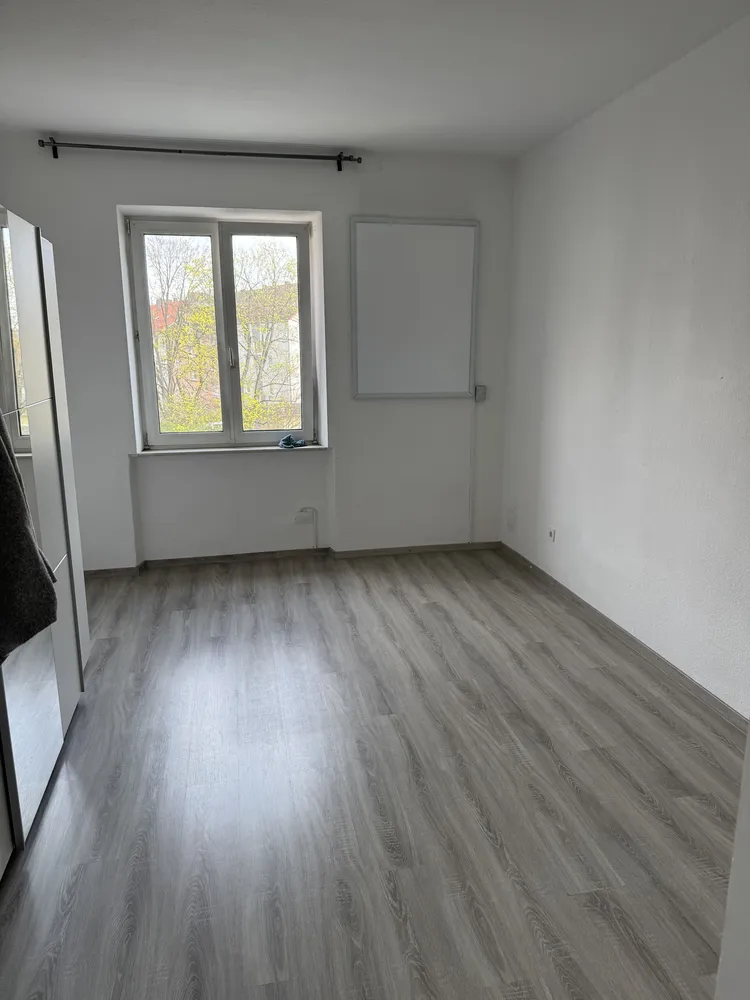 3 Zimmer Wohnung mit 70 m² in Nürnberg – Bild 2
