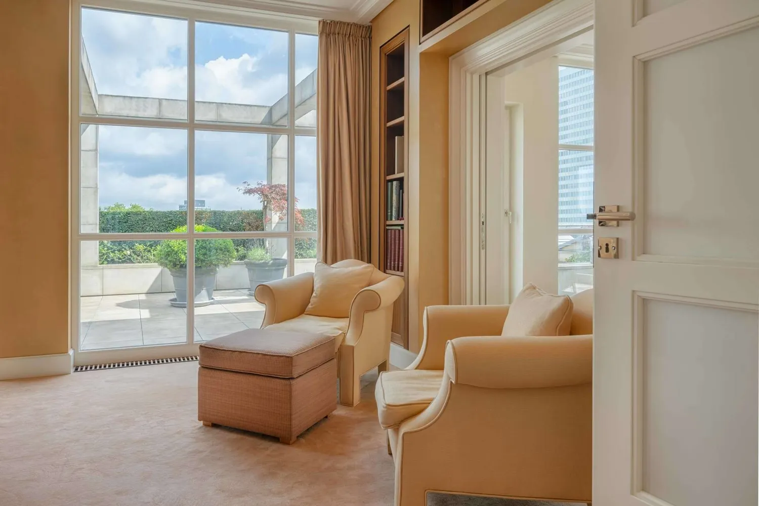 9 room apartment with 540 m² in Düsseldorf – Photo 9