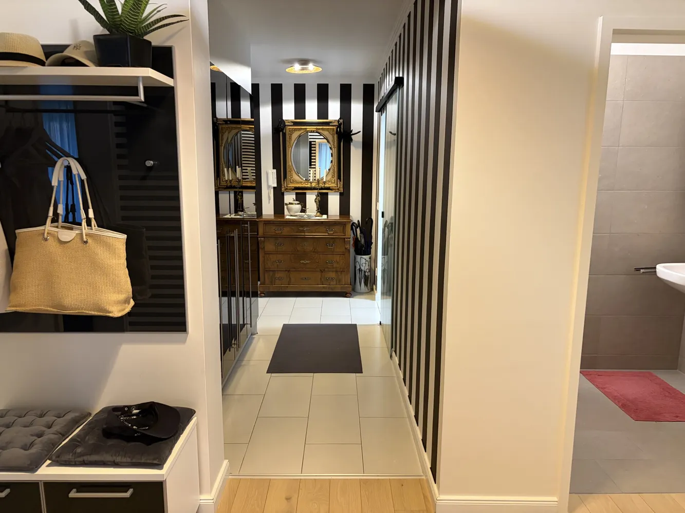 3 Zimmer Wohnung mit 107 m² in Baden-Baden – Bild 2