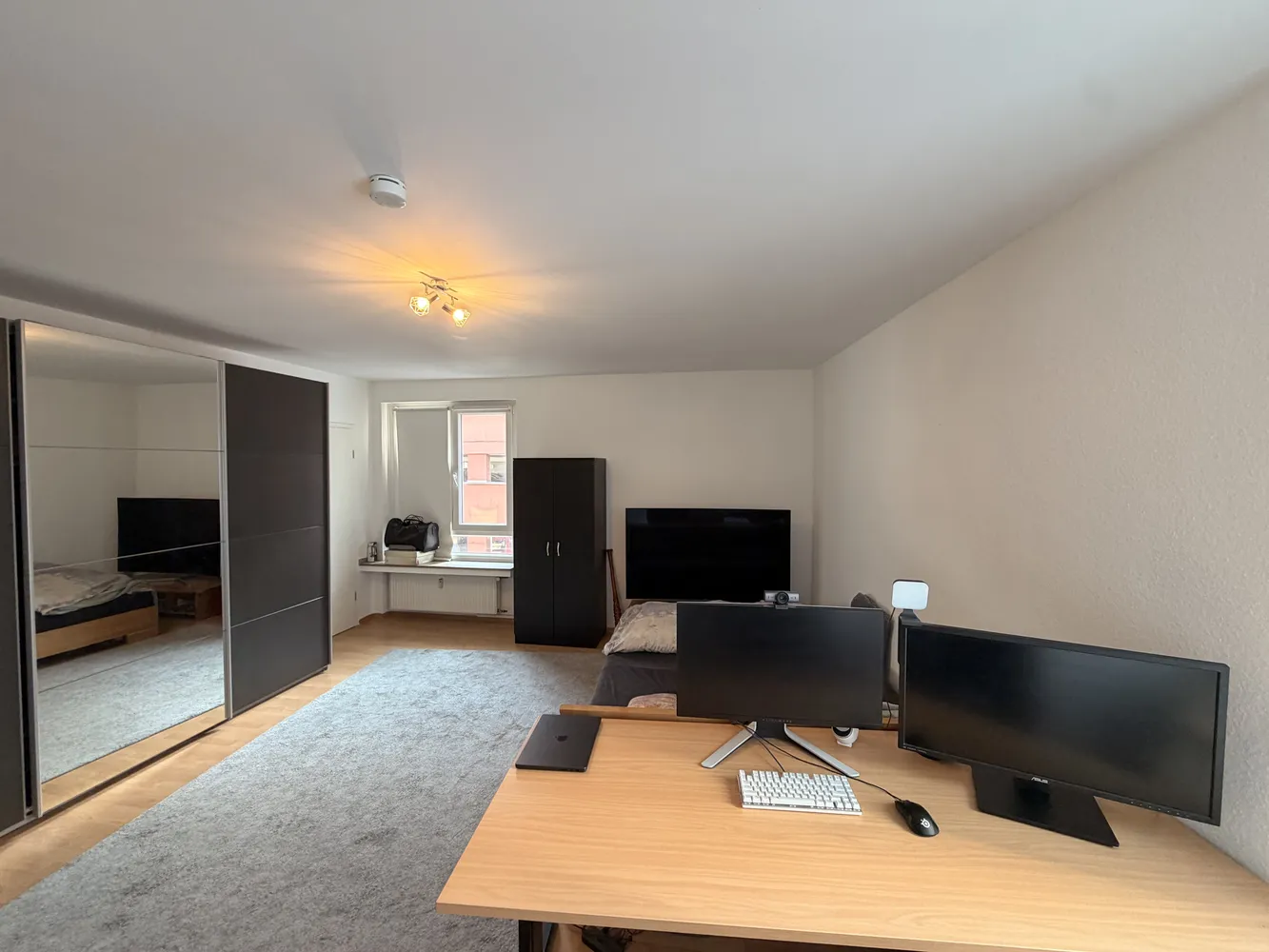 1 room apartment with 35 m² in Cologne – Photo 2