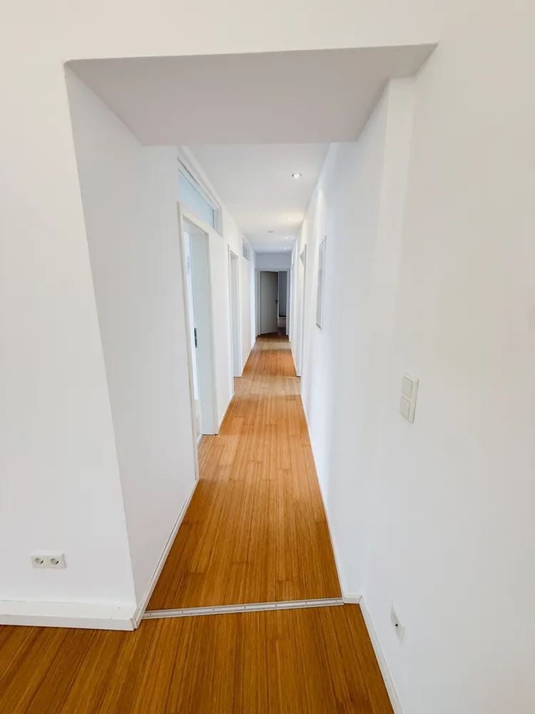6 Zimmer Wohnung mit 146 m² in Nürnberg – Bild 12