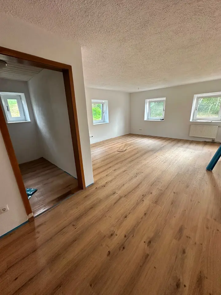 6 Zimmer Haus mit 230 m² in Landshut – Bild 1