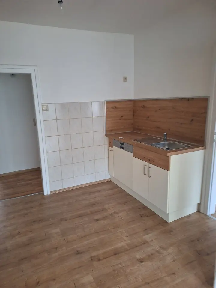 4 Zimmer Wohnung mit 75 m² in Saalfeld/Saale – Bild 3
