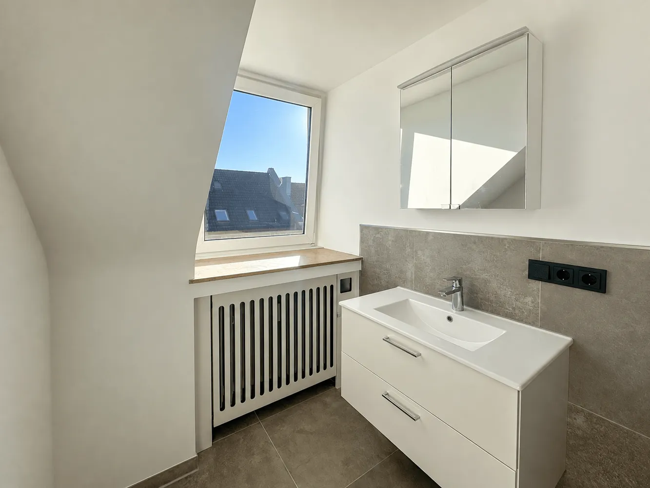 2 room apartment with 71 m² in Düsseldorf – Photo 3