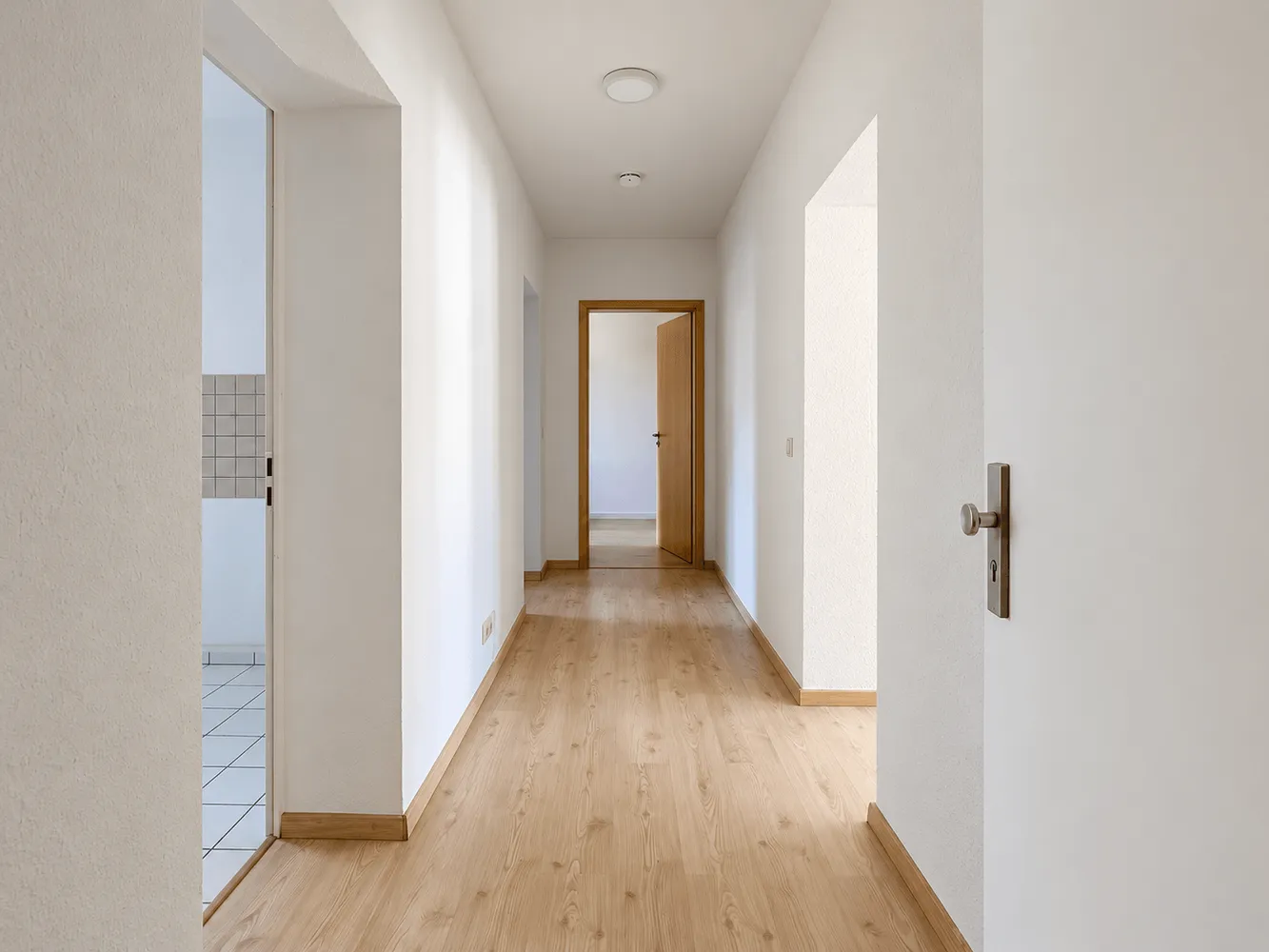 4 Zimmer Wohnung mit 105 m² in Halle (Saale) – Bild 7