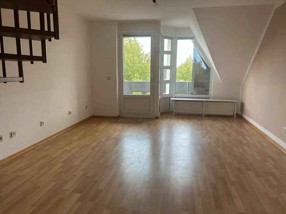 4 Zimmer Wohnung mit 96 m² in Bremen – Bild 1