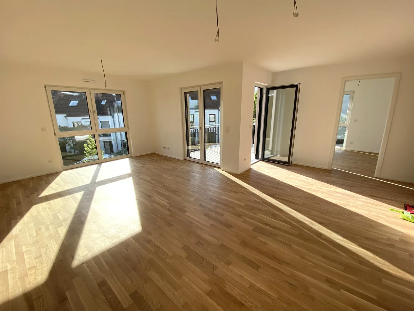 3 Zimmer Wohnung mit 96 m² in Wiesbaden – Bild 2