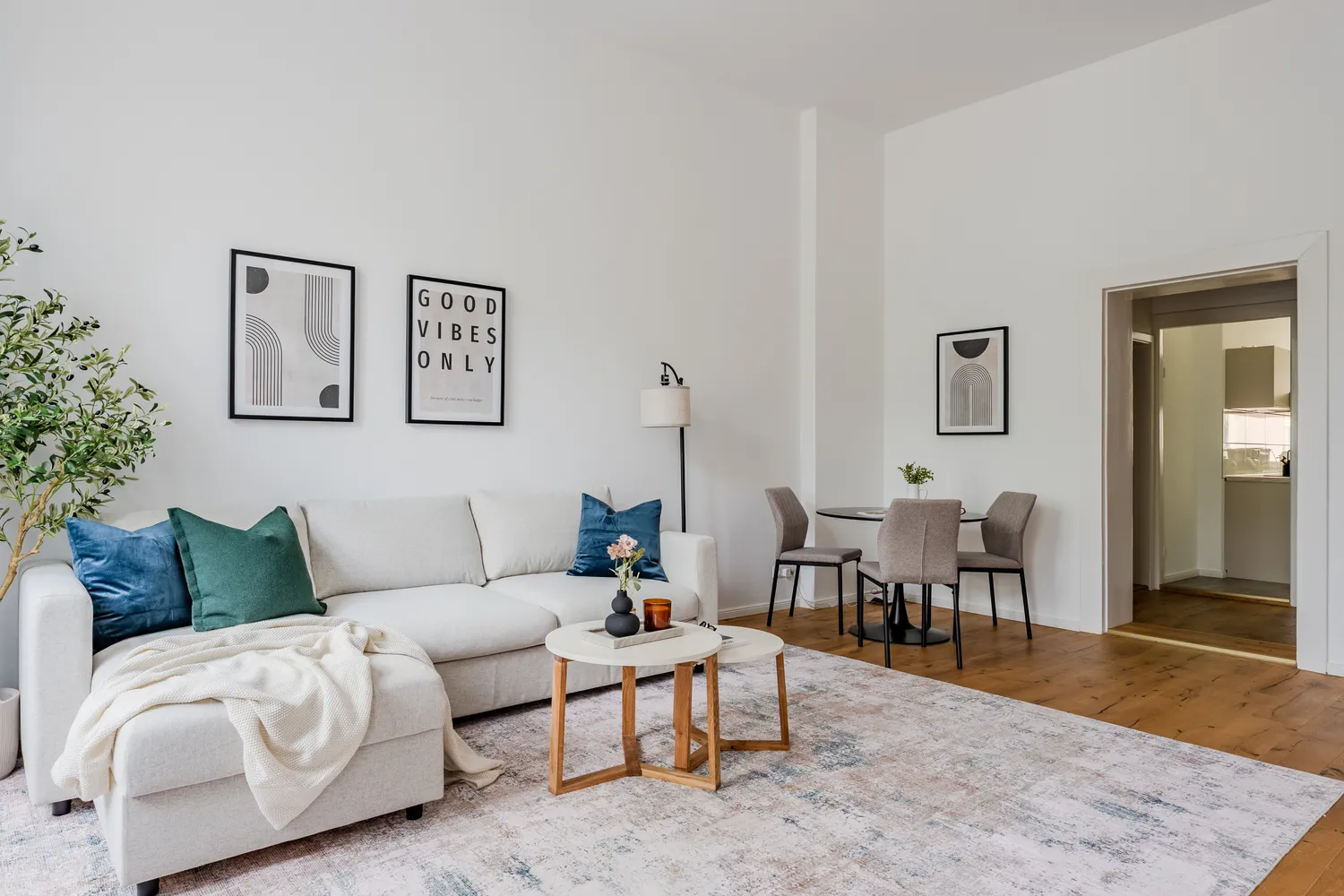 2 room apartment with 64 m² in Berlin – Photo 11