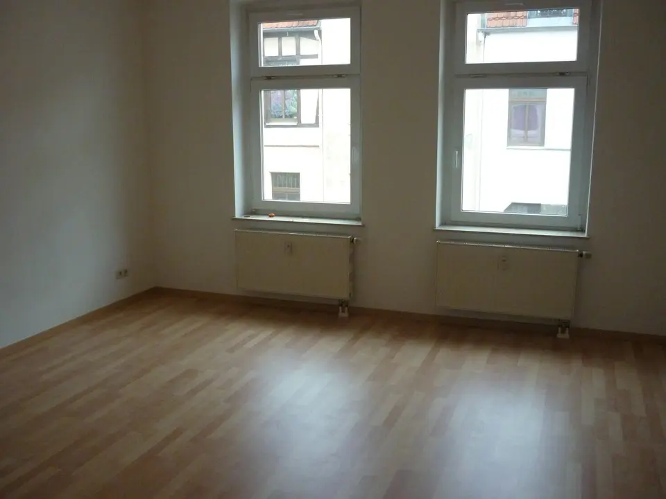 4 Zimmer Wohnung mit 117 m² in Zwickau – Bild 1