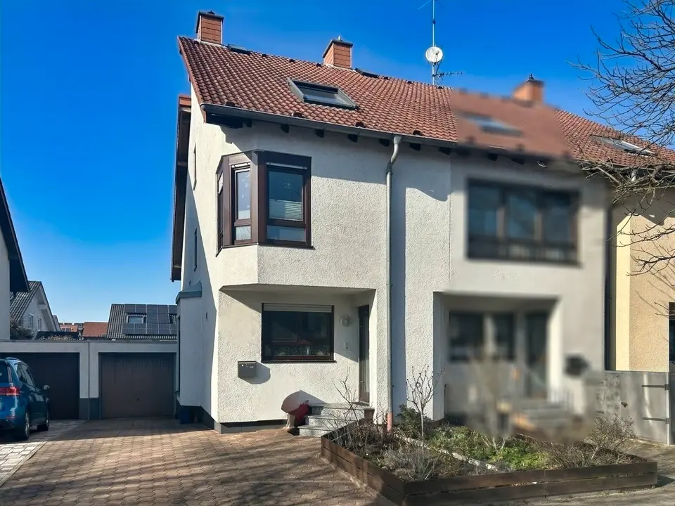 3 Zimmer Wohnung mit 110 m² in Hockenheim – Bild 2