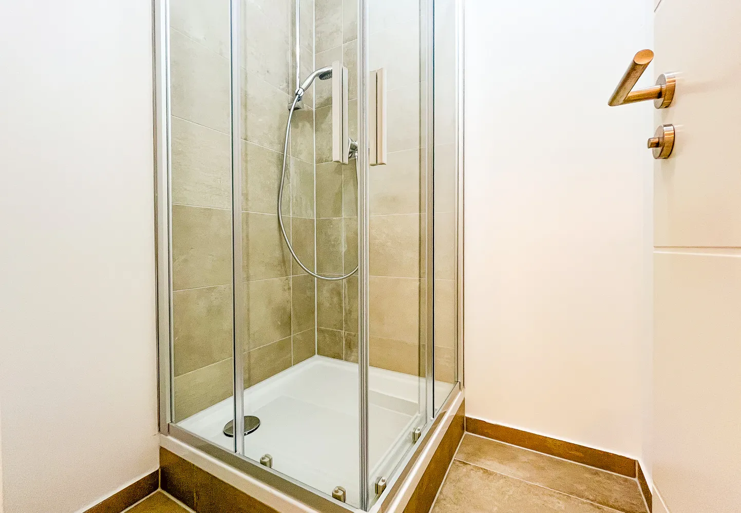 5 Zimmer Wohnung mit 180 m² in Dresden – Bild 11