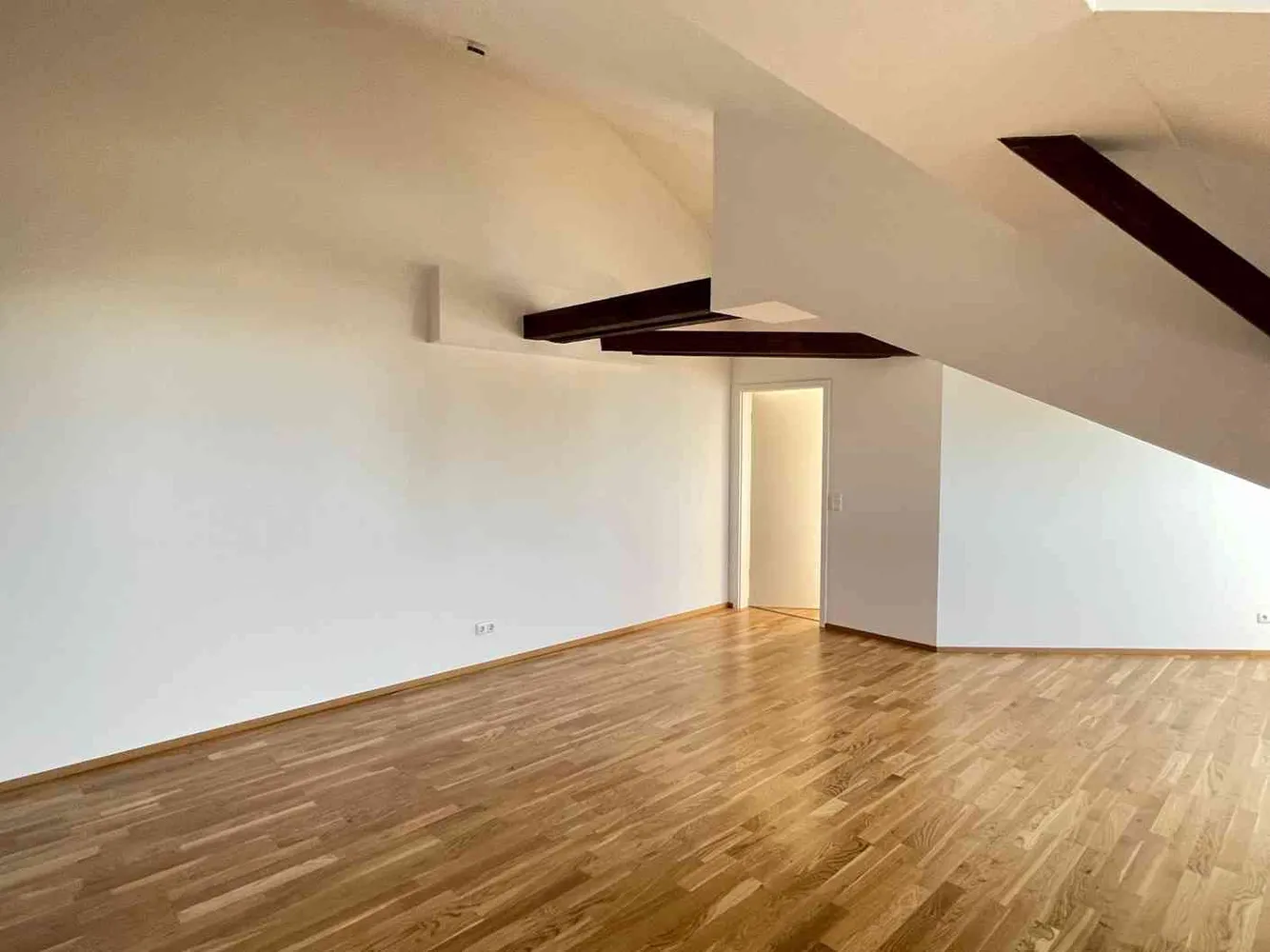 2 Zimmer Wohnung mit 75 m² in München – Bild 10