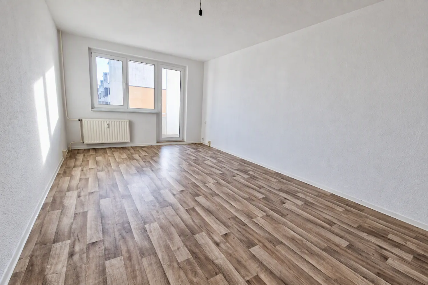 2 Zimmer Wohnung mit 47 m² in Neubrandenburg – Bild 3