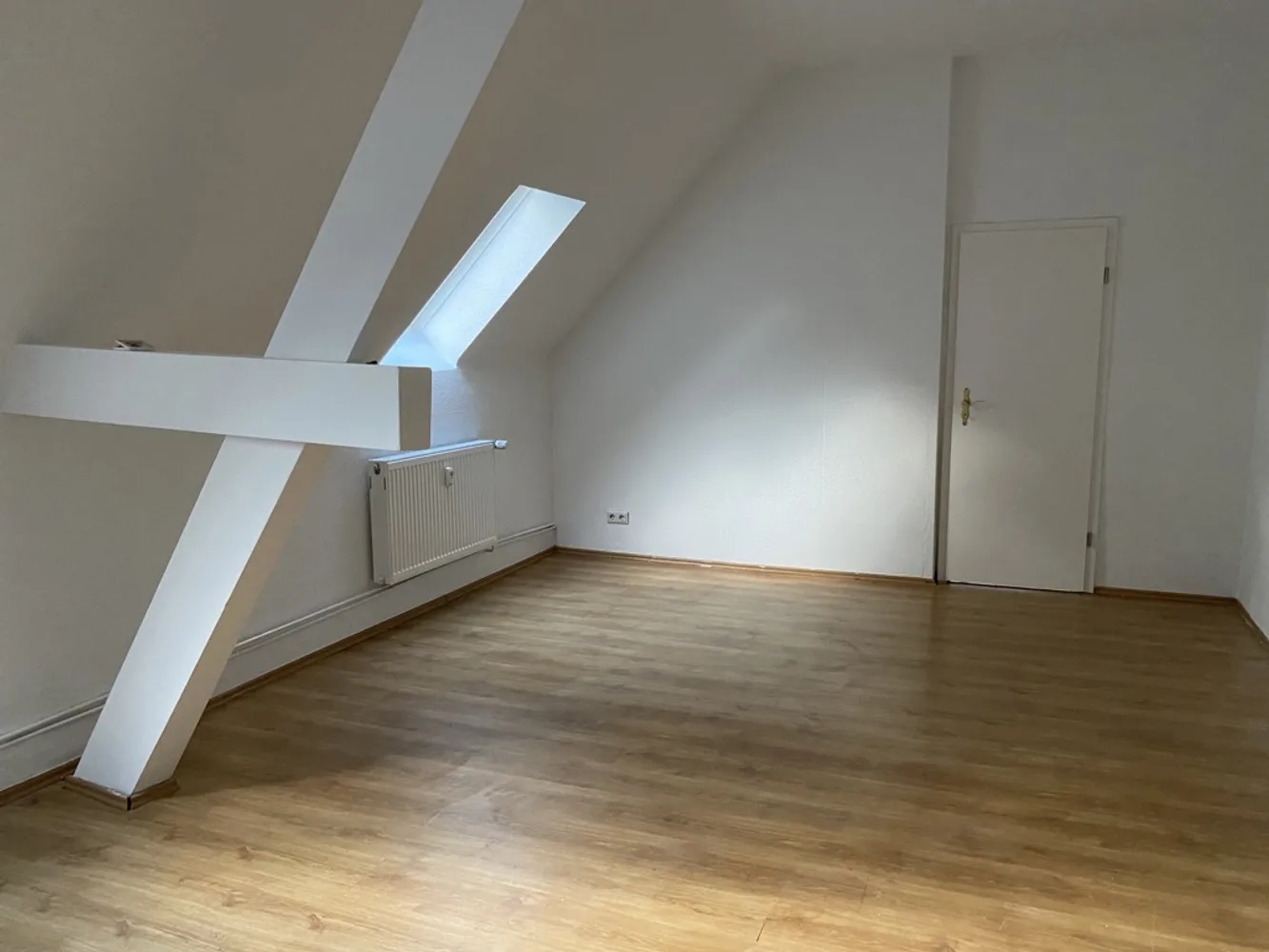 2 Zimmer Wohnung mit 60 m² in Krefeld – Bild 1