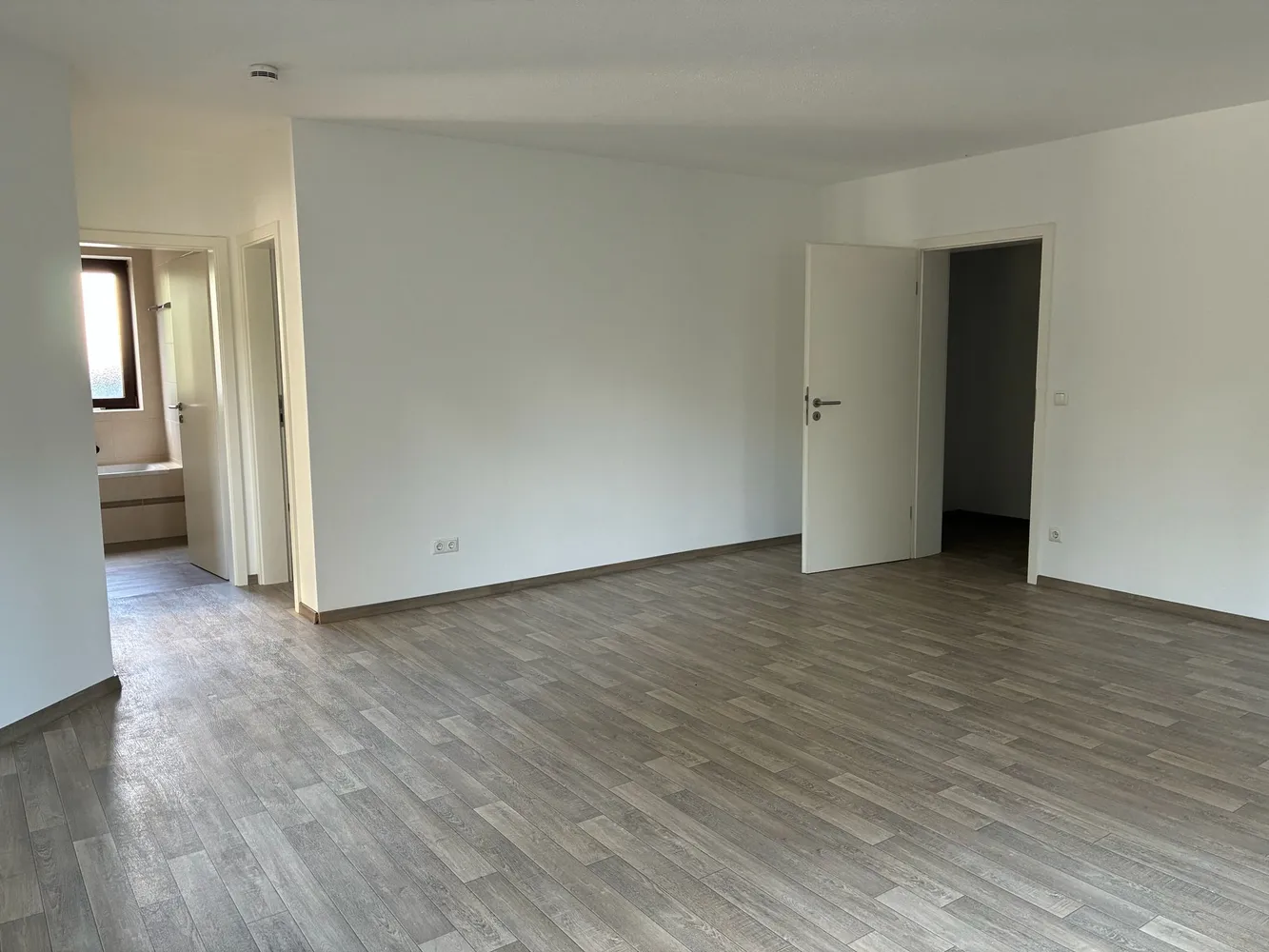 2 Zimmer Wohnung mit 66 m² in Regensburg – Bild 3
