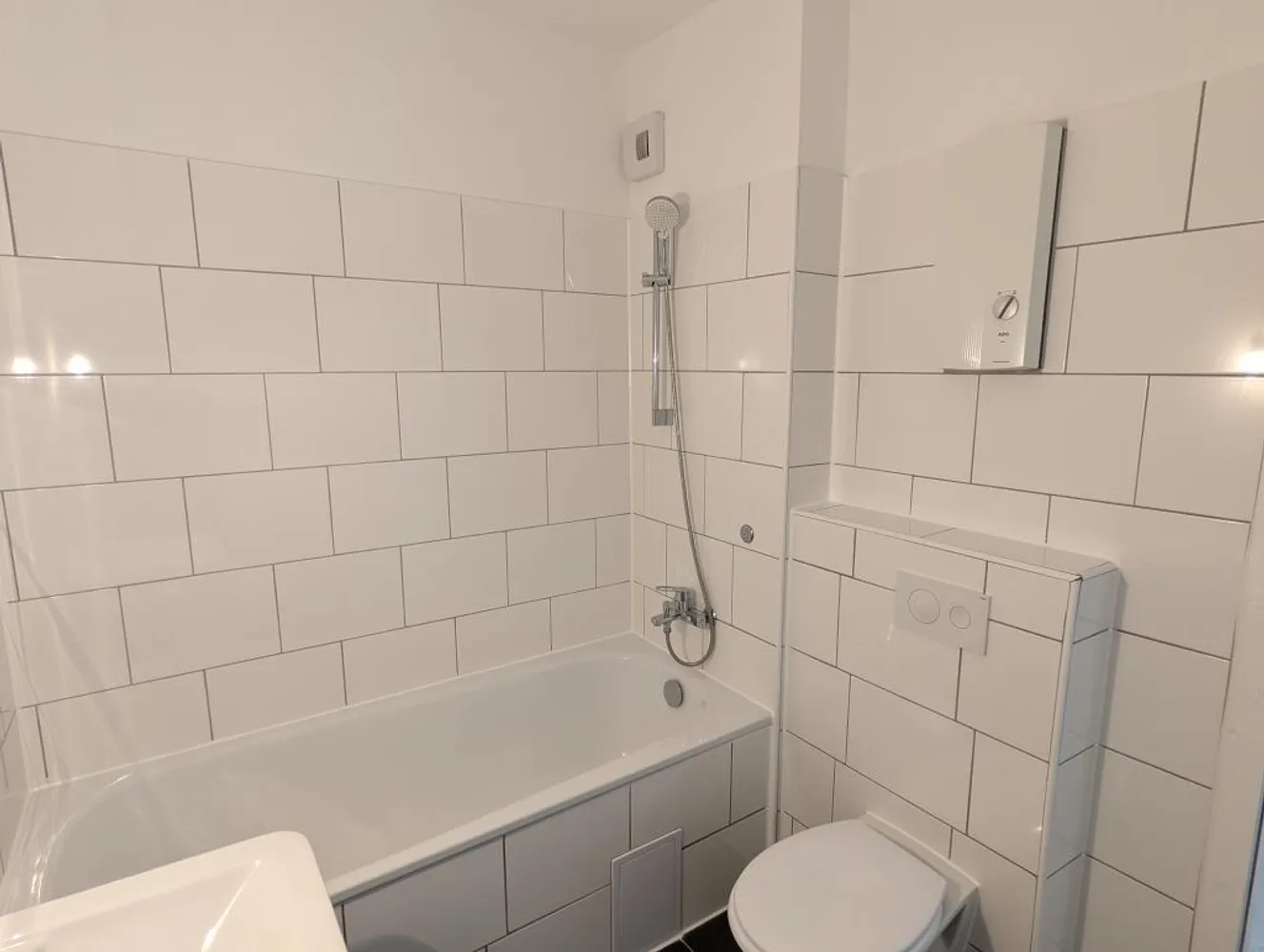 2 room apartment with 65 m² in Duisburg – Photo 4