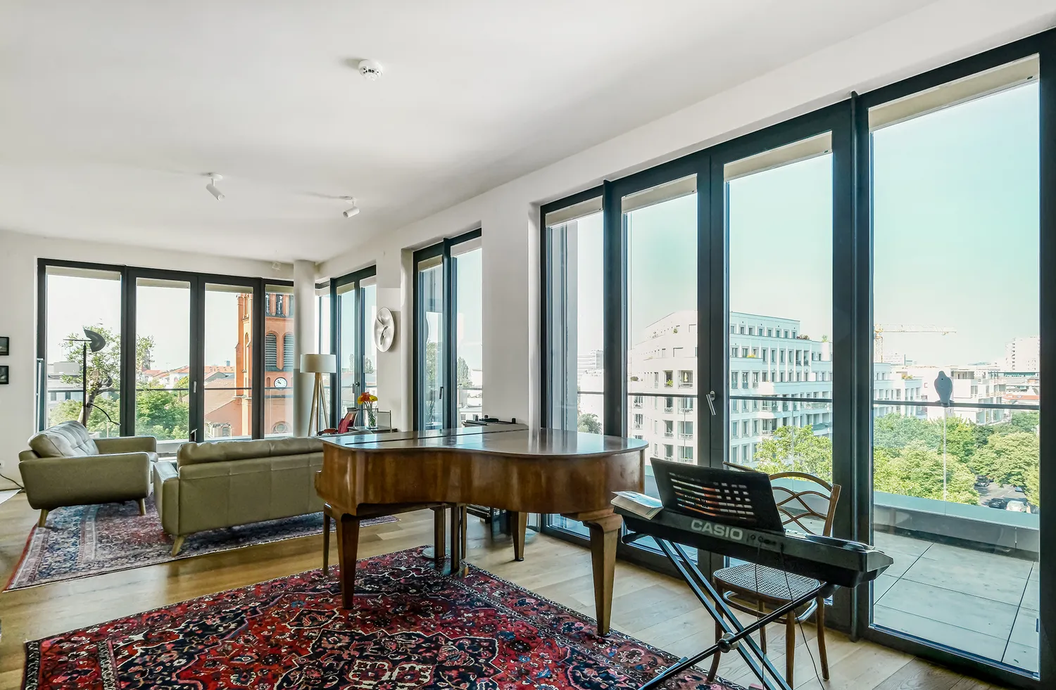7 Zimmer Wohnung mit 300 m² in Berlin – Bild 3