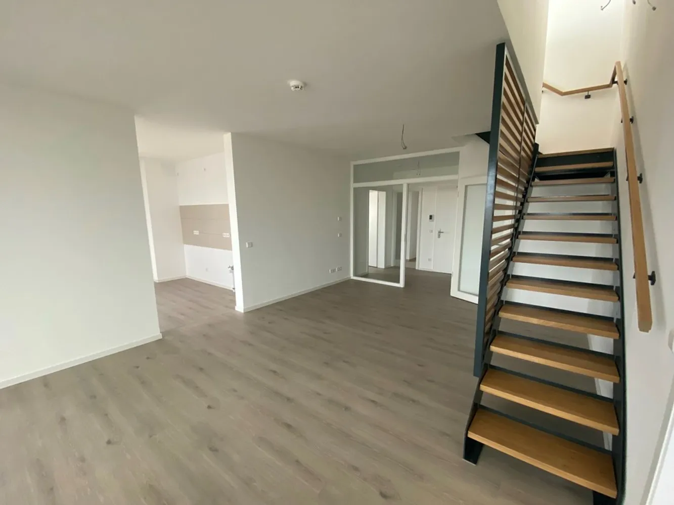 4 Zimmer Wohnung mit 149 m² in Wolfsburg – Bild 2