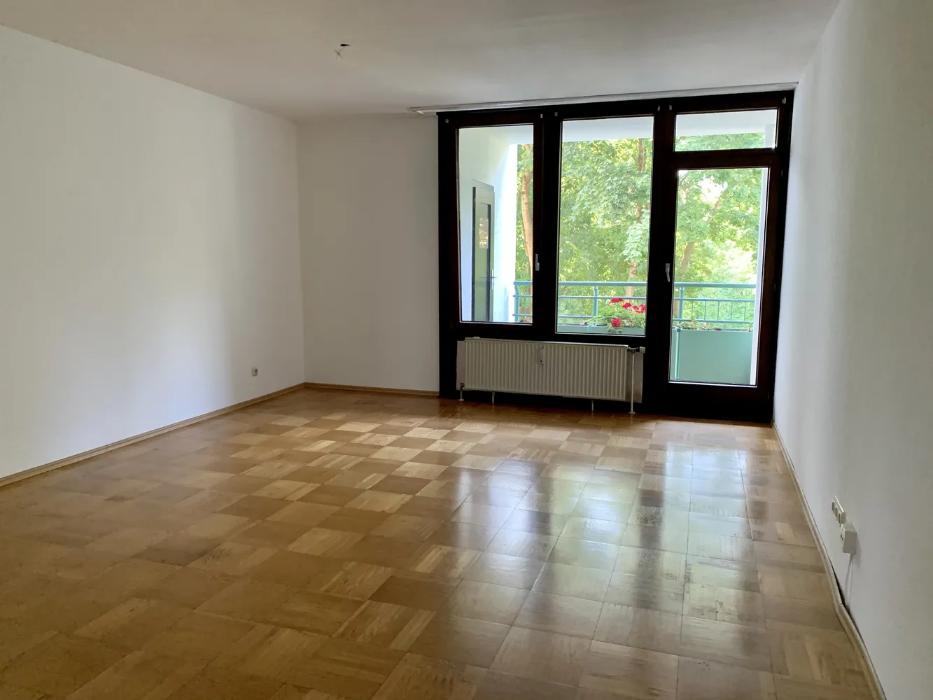 2 Zimmer Wohnung mit 65 m² in München – Bild 2