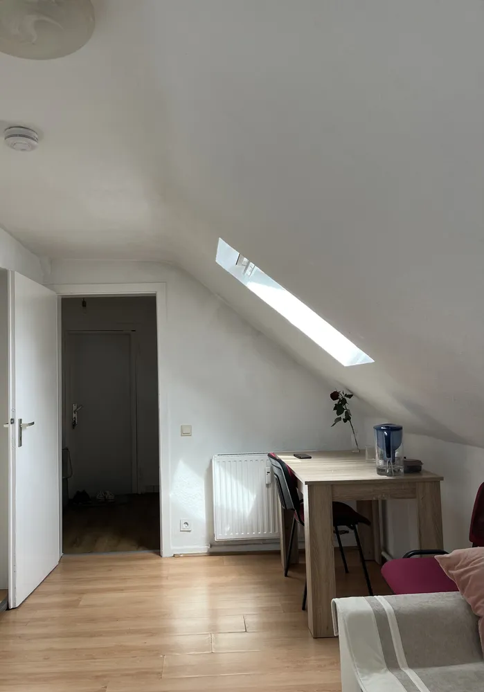 2 Zimmer Wohnung mit 30 m² in Düsseldorf – Bild 2