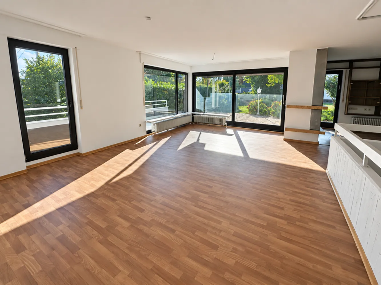 6 Zimmer Haus mit 218 m² in Neuwied – Bild 2
