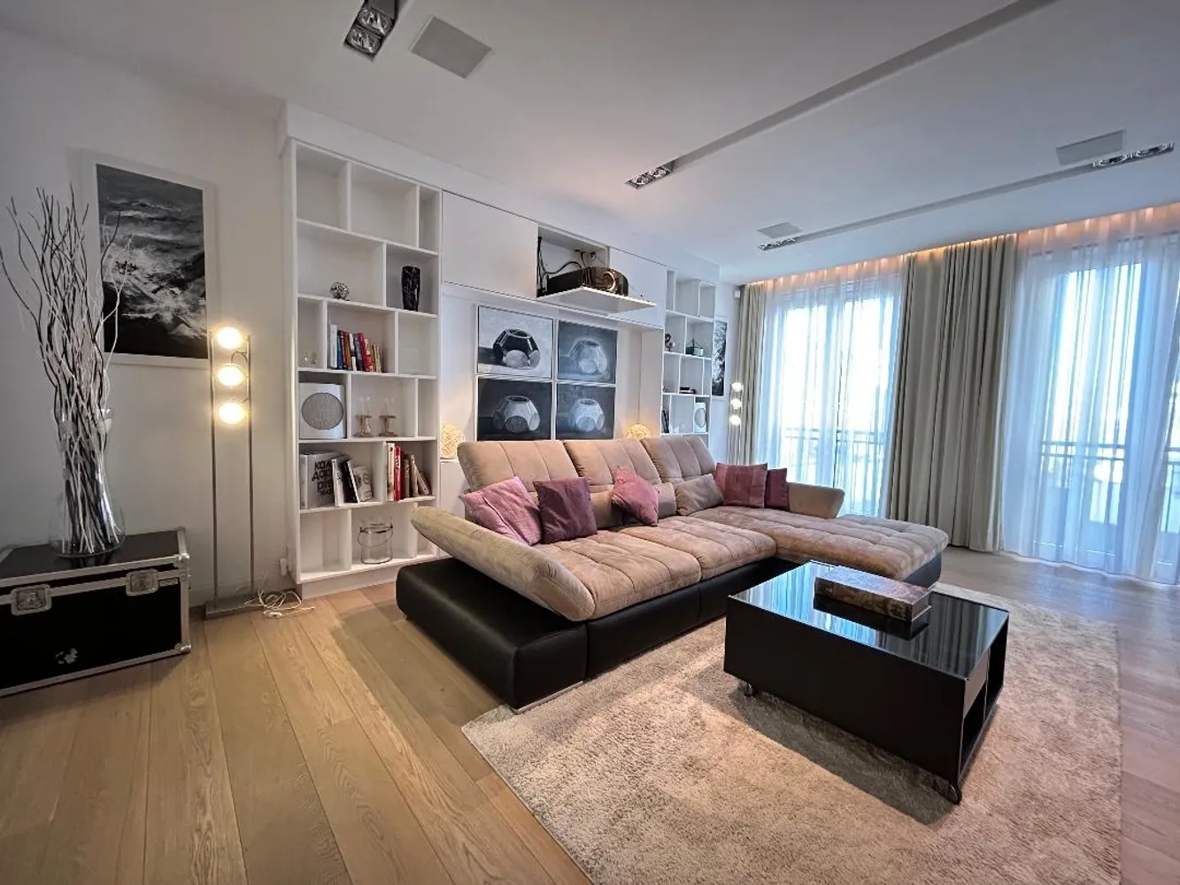 5 Zimmer Wohnung mit 157 m² in Düsseldorf – Bild 2