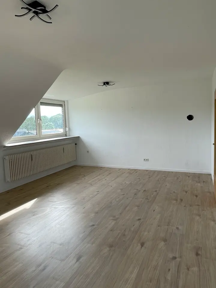 3 Zimmer Wohnung mit 72 m² in Bergisch Gladbach – Bild 2