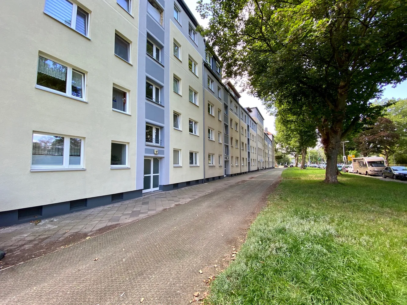 2 Zimmer Wohnung mit 50 m² in Düsseldorf – Bild 2