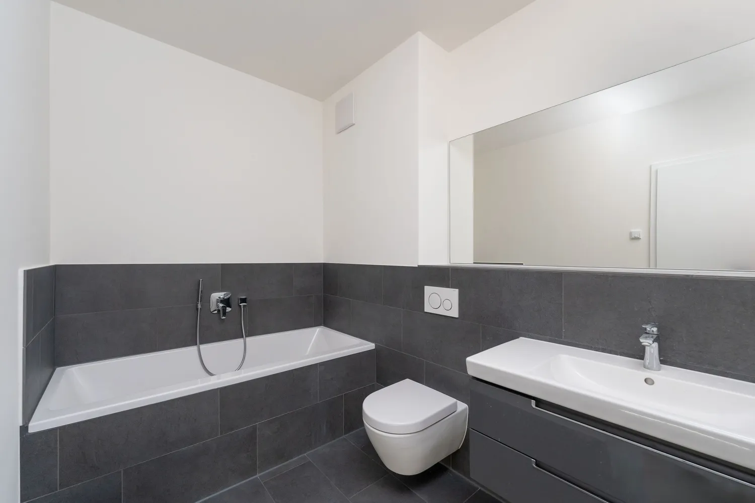 3 room apartment with 94 m² in Berlin – Photo 6