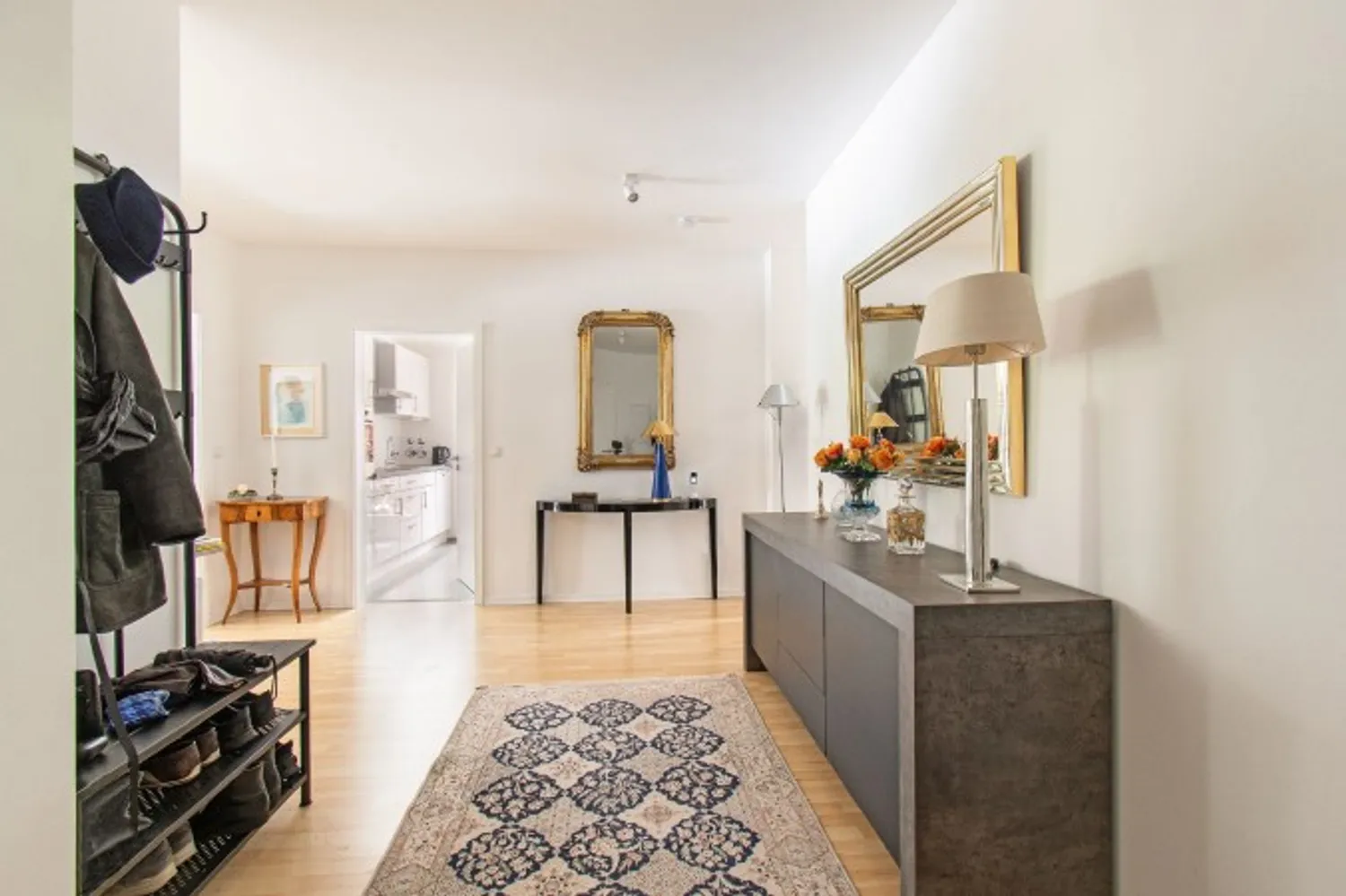 3 Zimmer Wohnung mit 106 m² in Hamburg – Bild 2