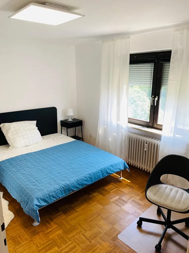 2 Zimmer Wohnung mit 45 m² in Karlsruhe – Bild 1