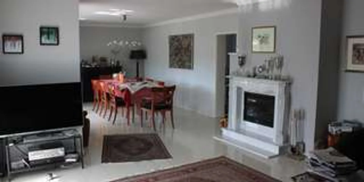 4 Zimmer Wohnung mit 137 m² in Frankfurt am Main – Bild 2