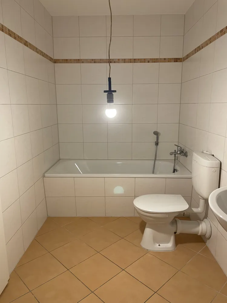 2 Zimmer Wohnung mit 71 m² in Altenburg – Bild 11
