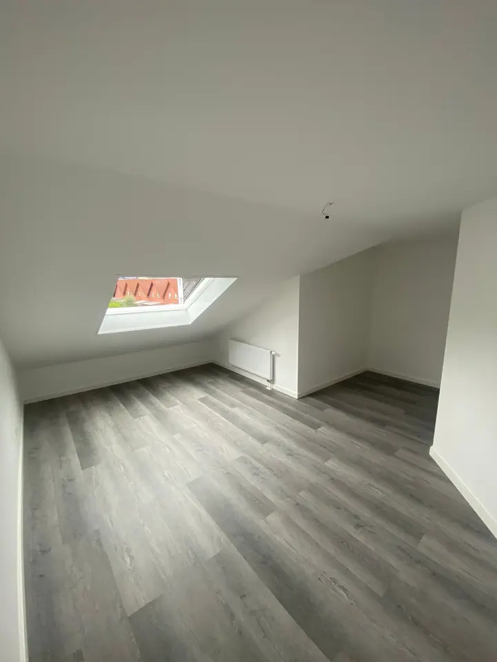 3 Zimmer Wohnung mit 91 m² in Lohmar – Bild 2