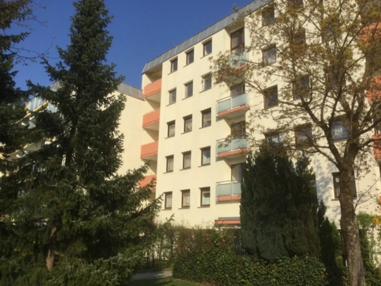 2 Zimmer Wohnung mit 56 m² in München – Bild 3