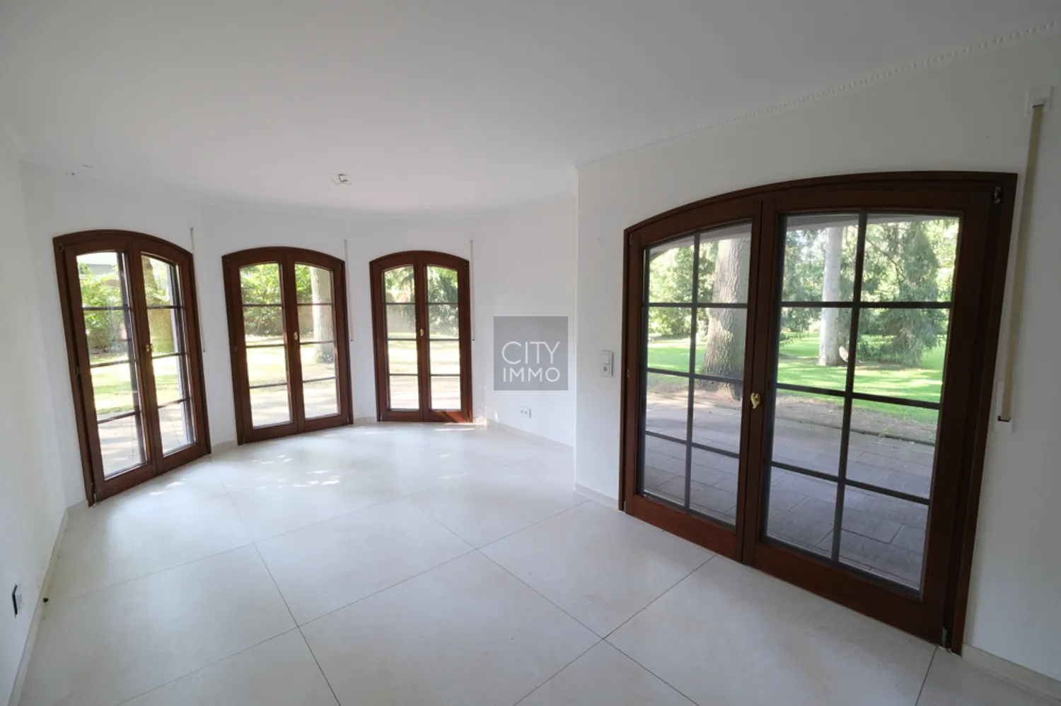 6 Zimmer Haus mit 205 m² in Nürnberg – Bild 12