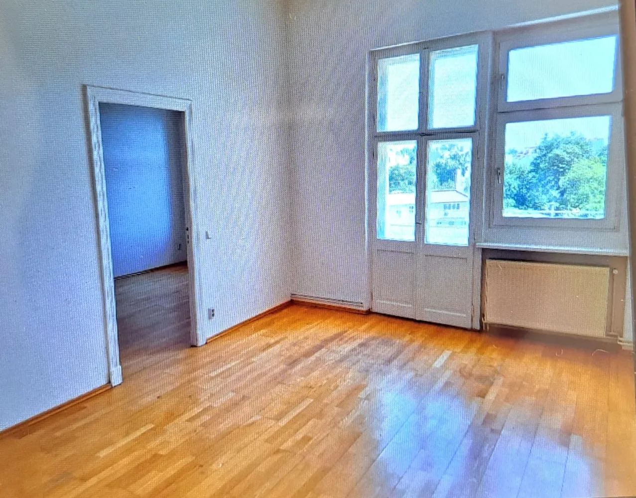 2 Zimmer Wohnung mit 88 m² in Berlin – Bild 1
