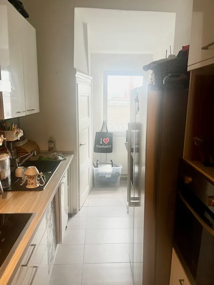4 Zimmer Wohnung mit 100 m² in Wiesbaden – Bild 4
