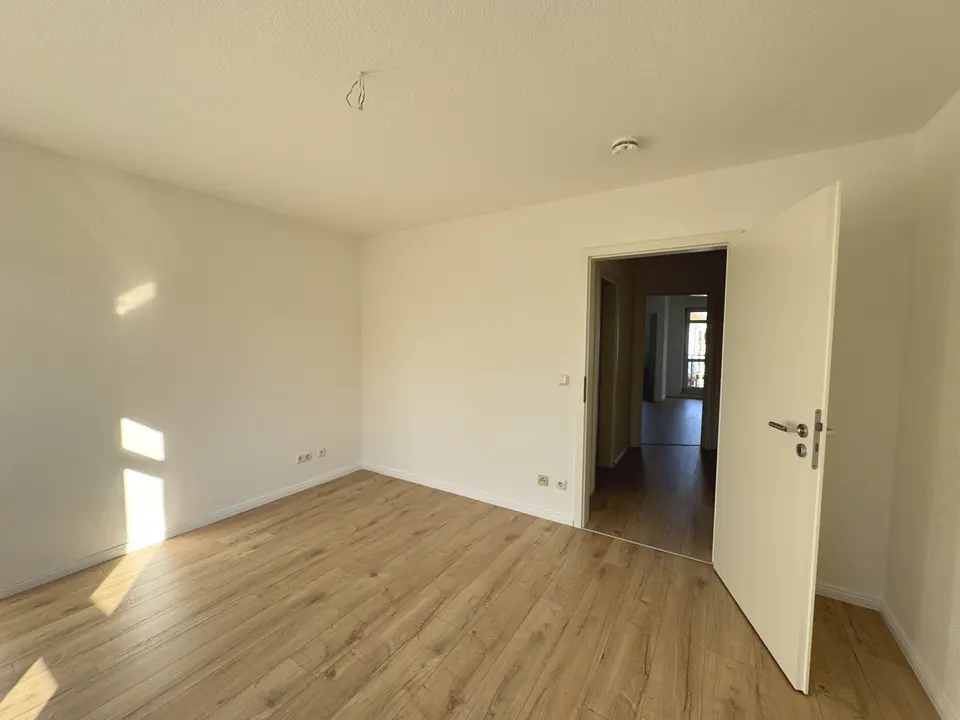 4 Zimmer Wohnung mit 107 m² in Magdeburg – Bild 3