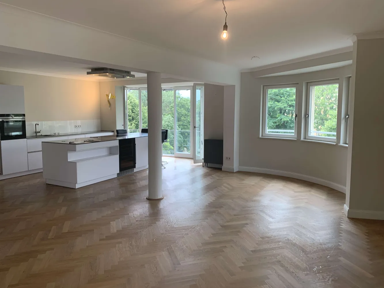 5 Zimmer Wohnung mit 170 m² in Düsseldorf – Bild 1
