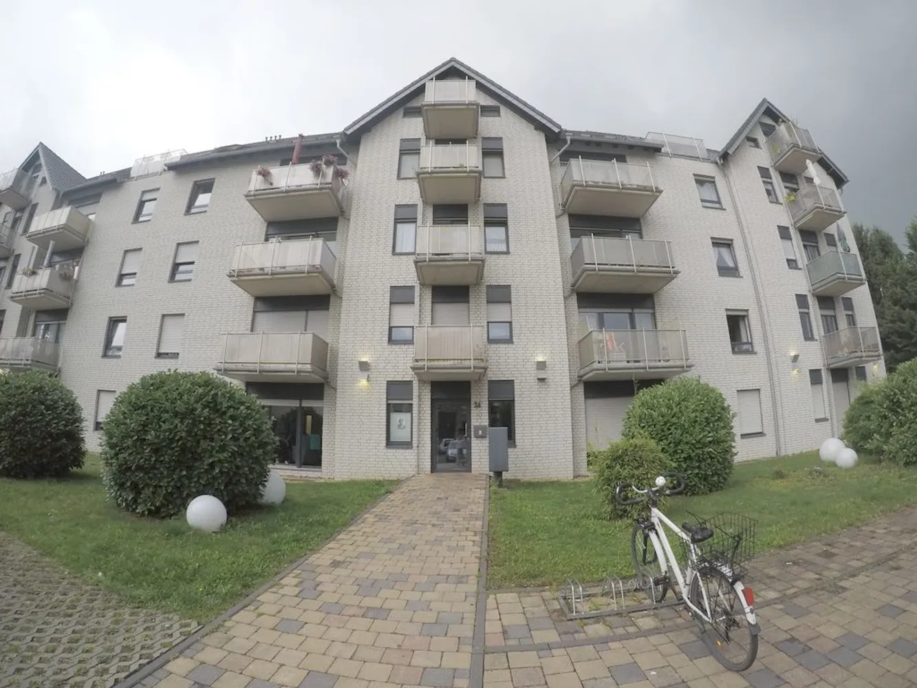 1 Zimmer Wohnung mit 41 m² in Kerpen – Bild 2