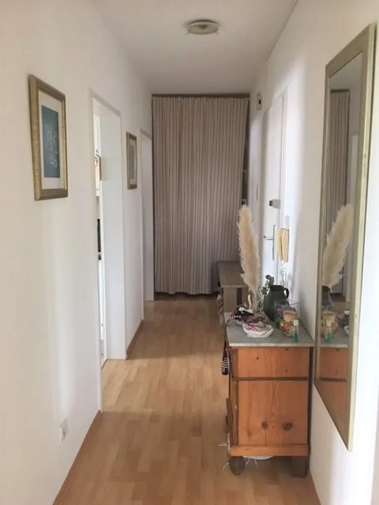3 Zimmer Wohnung mit 66 m² in München – Bild 2