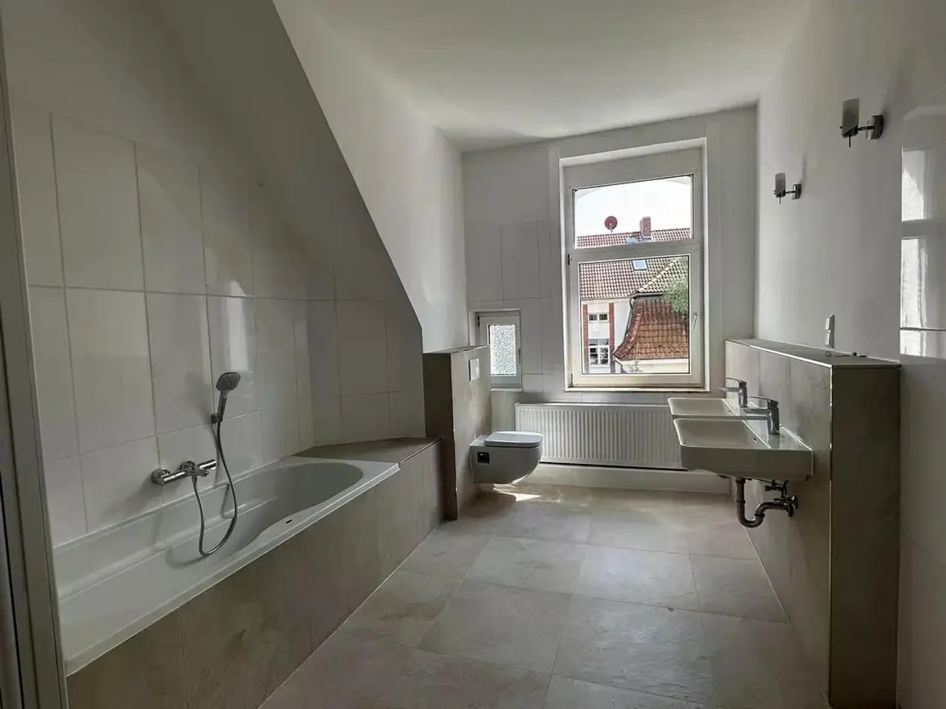 5 Zimmer Wohnung mit 119 m² in Hannover – Bild 3