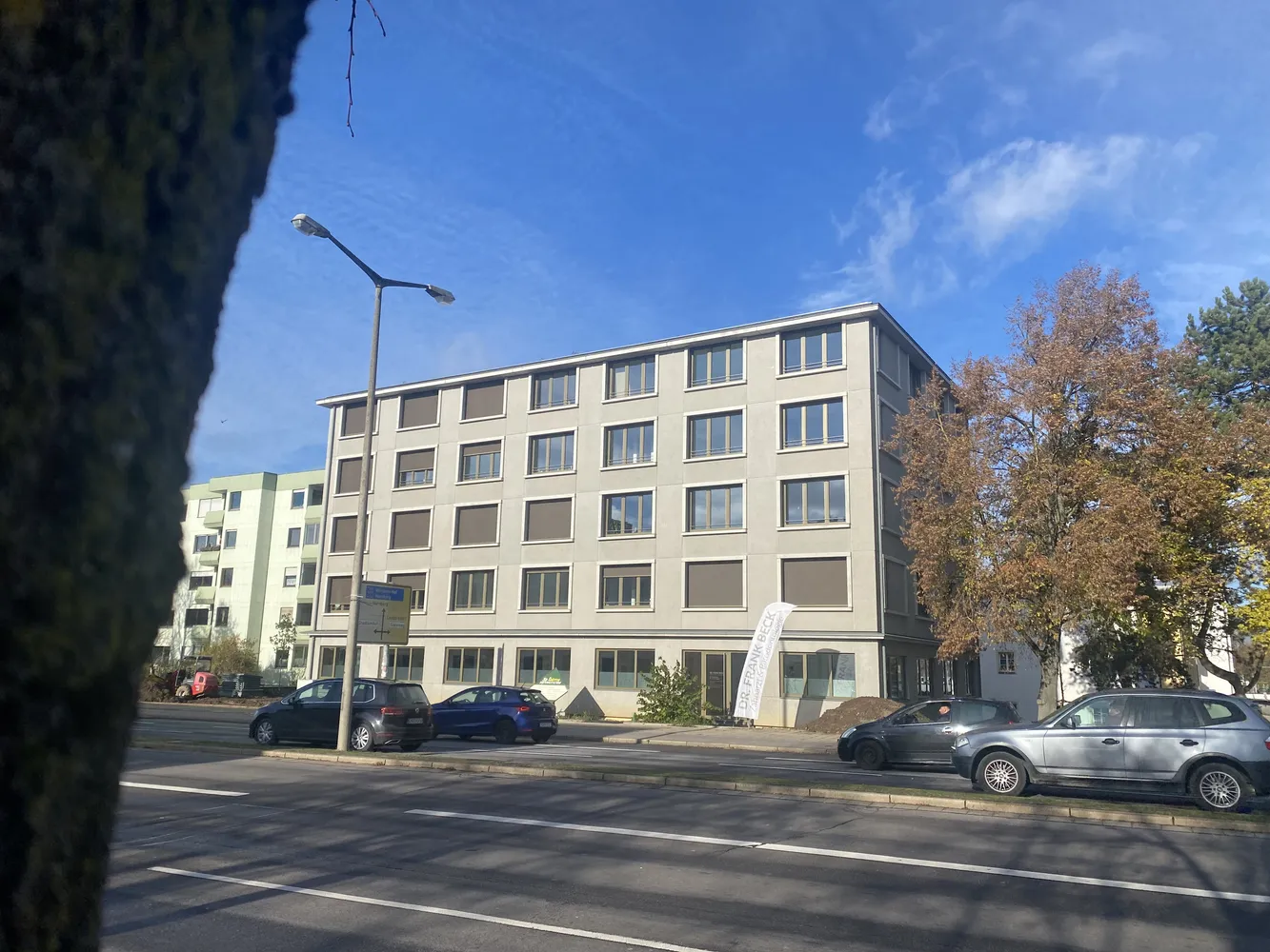 2 Zimmer Wohnung mit 77 m² in Regensburg – Bild 2