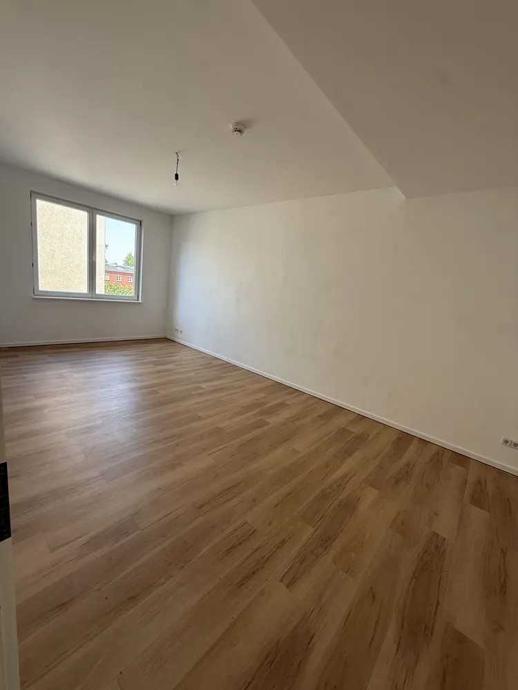 3 Zimmer Wohnung mit 118 m² in Berlin – Bild 2