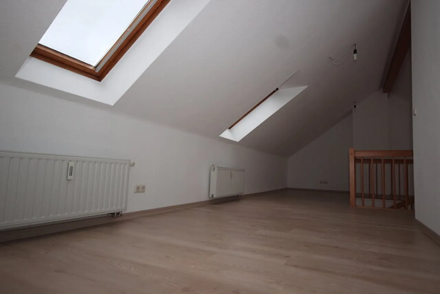 4 Zimmer Wohnung mit 127 m² in Plauen – Bild 5
