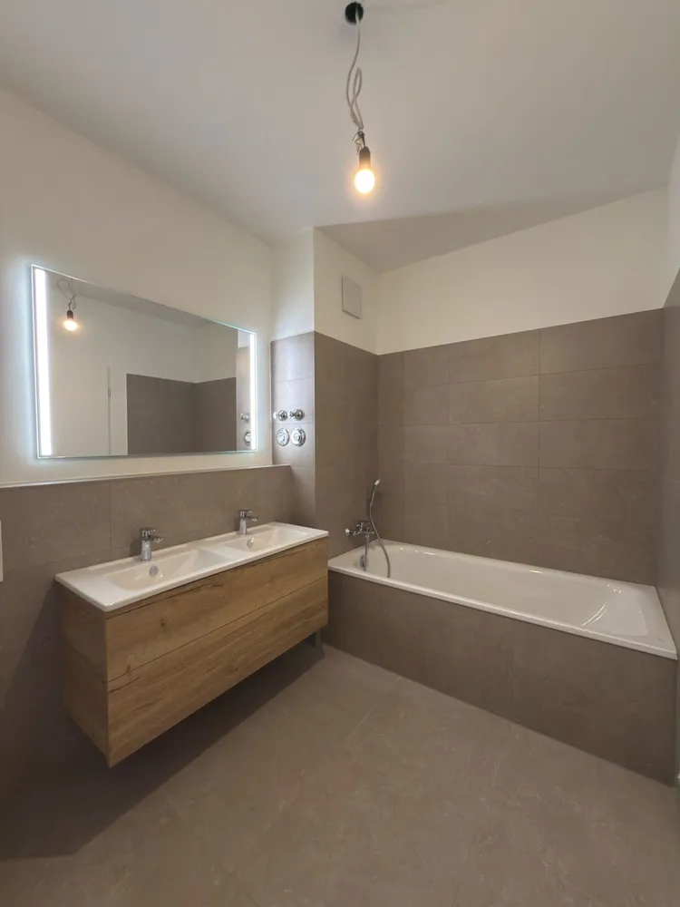 3 Zimmer Wohnung mit 89 m² in Wiesbaden – Bild 6
