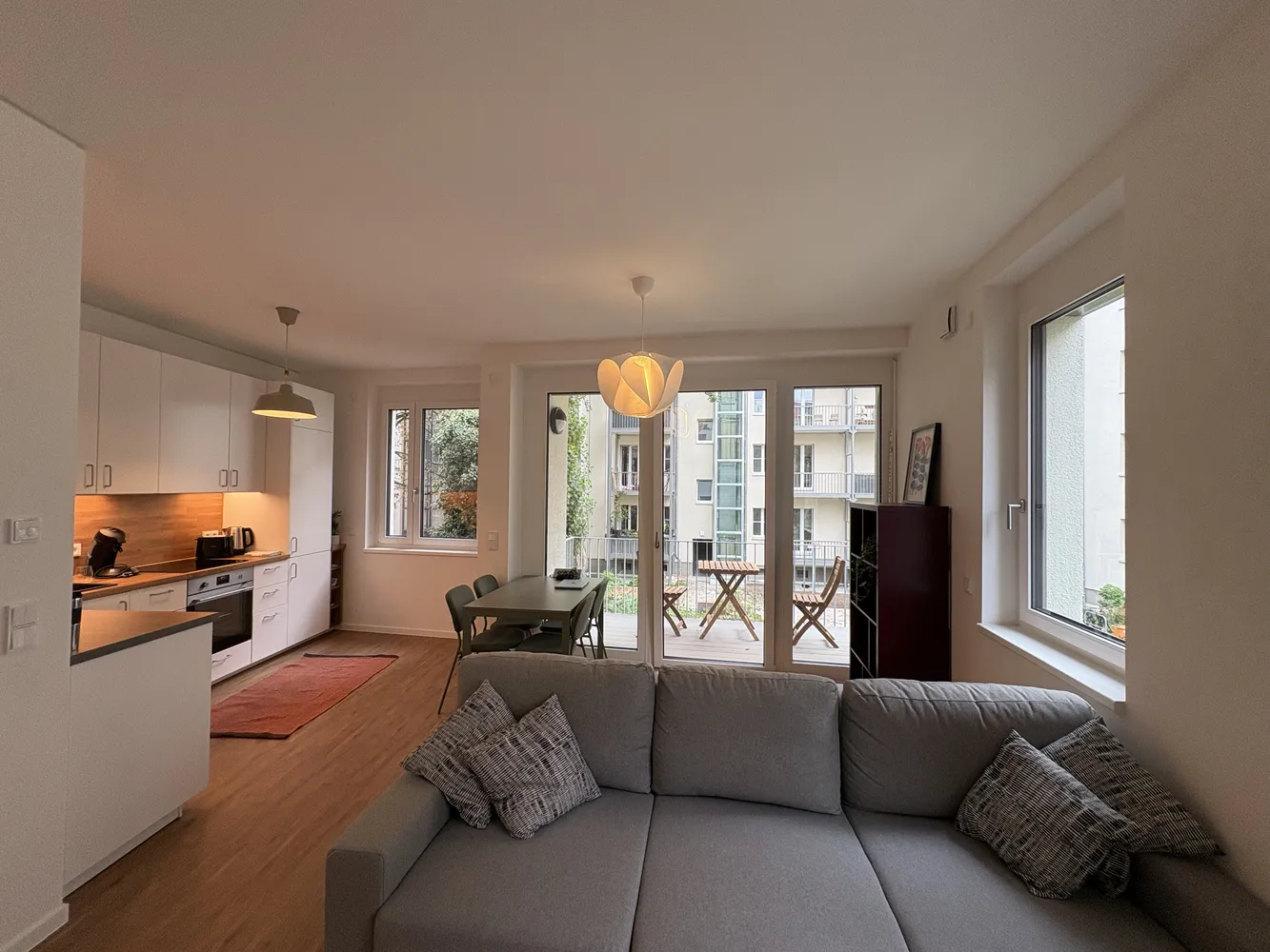 2 Zimmer Wohnung mit 65 m² in Berlin – Bild 2