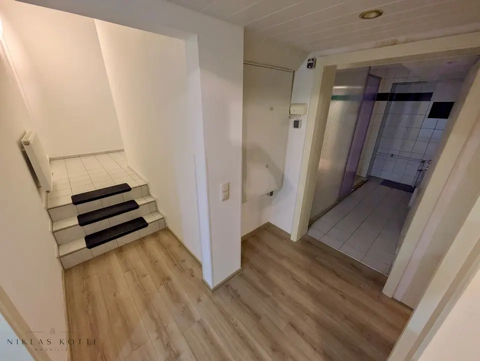 4 Zimmer Wohnung mit 205 m² in Altenburg – Bild 5