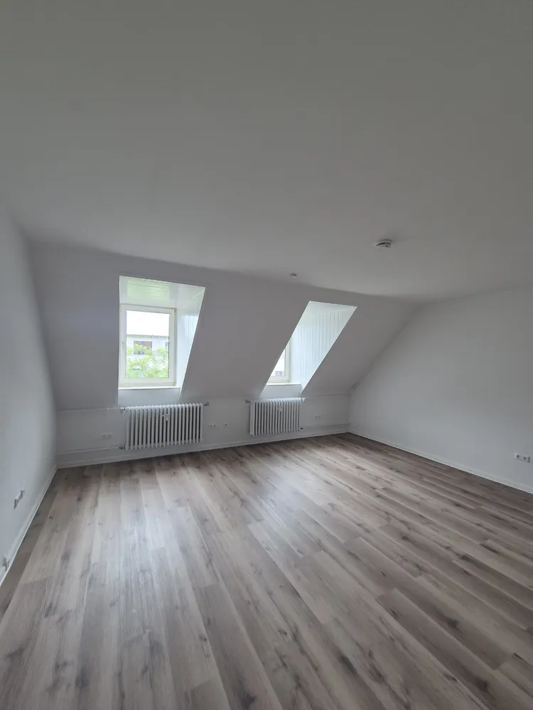 3 Zimmer Wohnung mit 83 m² in Hannover – Bild 1